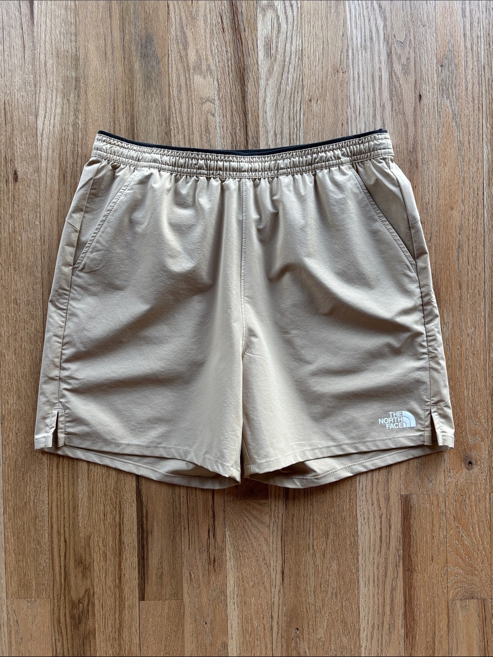 Wander Shorts - Picture 1 of 6